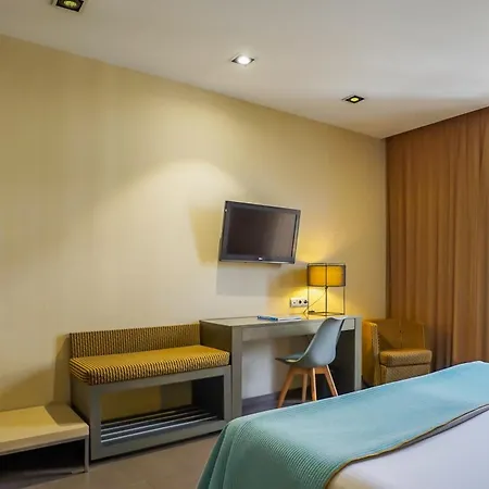 Constanza Otel