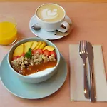 فندق كونستانثا 2*