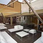 كونستانثا فندق 2*